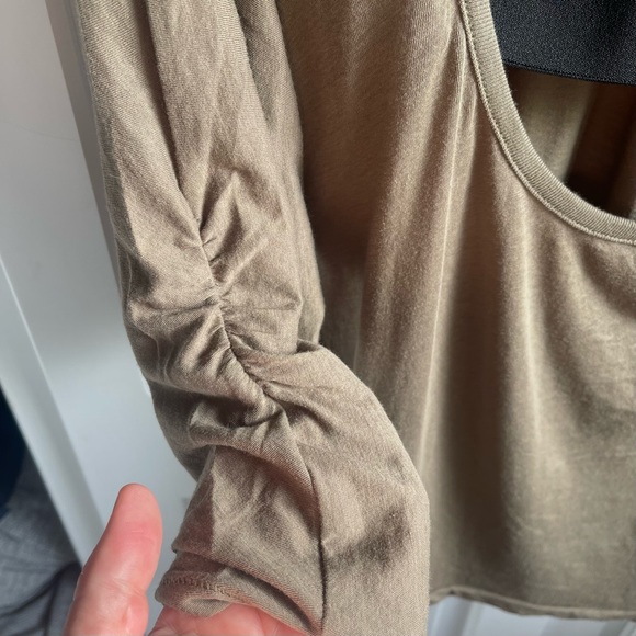 Elizabeth and James Olive/khaki and Black cross back top with ruched sleeves. - Picture 4 of 16